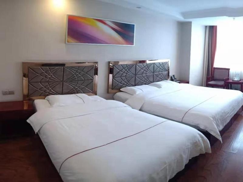 Greentree Inn Geermu Walking Street Business Hotel Golmud Exterior foto